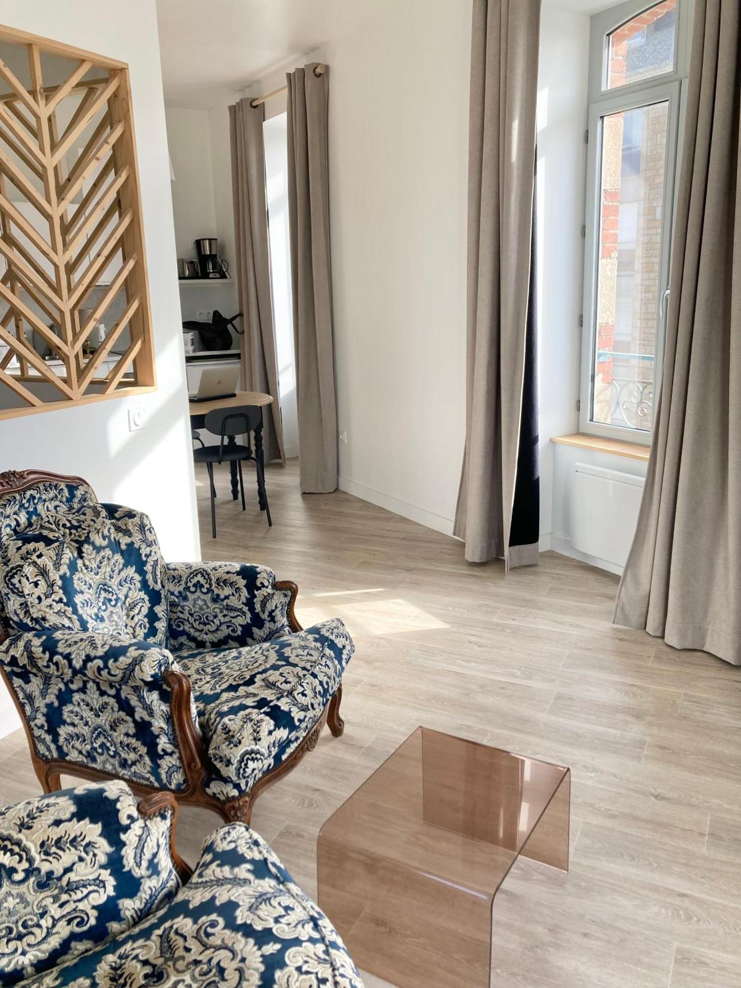 La Belle Consigne - Appartements Dinan Centre Gare Ngoại thất bức ảnh